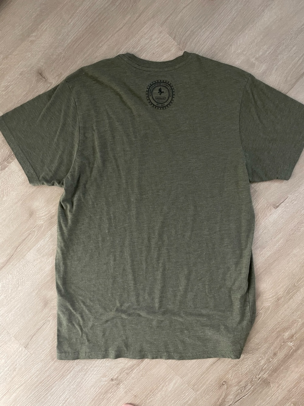 Nintendo New York Kanji Olive Green Tee Size XL - Picture 4 of 4